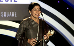 Mallika Srinivasan TAFE Chairman Receiving Award